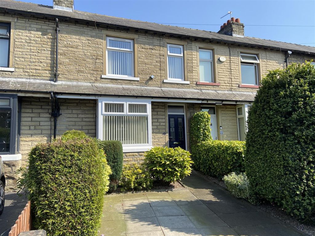 2 bed terraced house for sale in Ravens Avenue, Moldgreen, Huddersfield