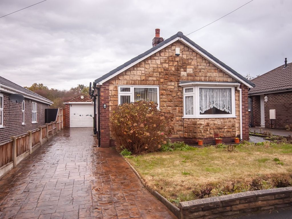 2 bed detached bungalow for sale in Cambridge Crescent, Crofton