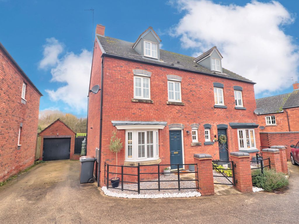 4 bed semidetached house for sale in Forest School Street, Rolleston