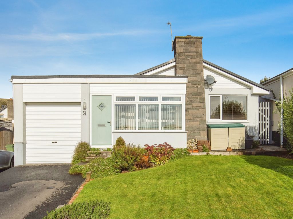 3 bed bungalow for sale in Trenant Road, Tywardreath, Par, Cornwall