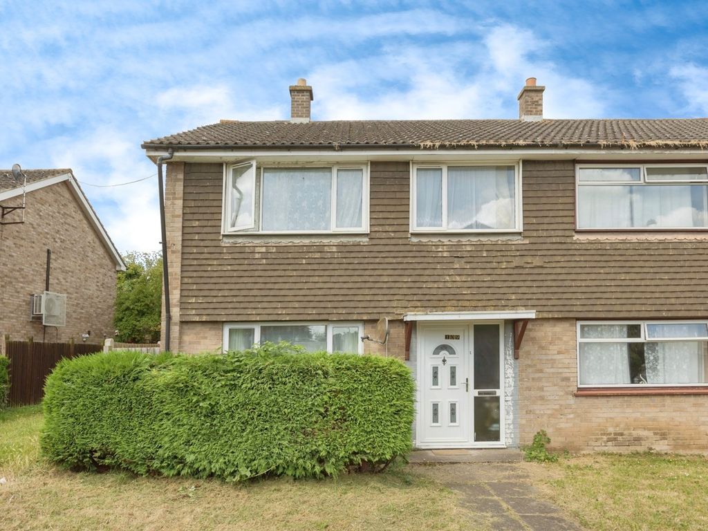 3 bed semidetached house for sale in Alamein Gardens, Dartford DA2, £