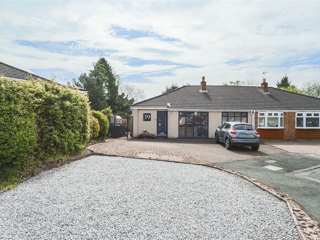 3 bed semidetached bungalow for sale in Denstone Crescent, Bolton BL2