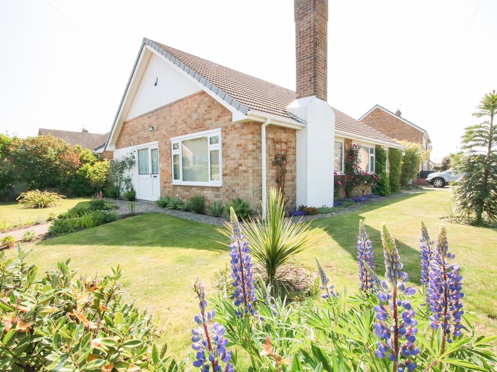 3 bed detached bungalow for sale in Ennerdale Road, Wheatley Hills