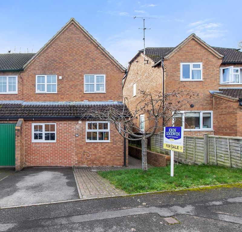 3 bed semidetached house for sale in 3A Pippin Close, Newent