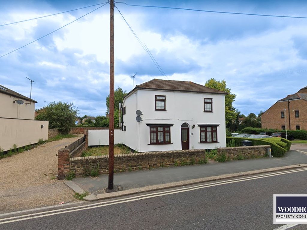 3 bed detached house for sale in Windmill Lane, Cheshunt, Waltham Cross