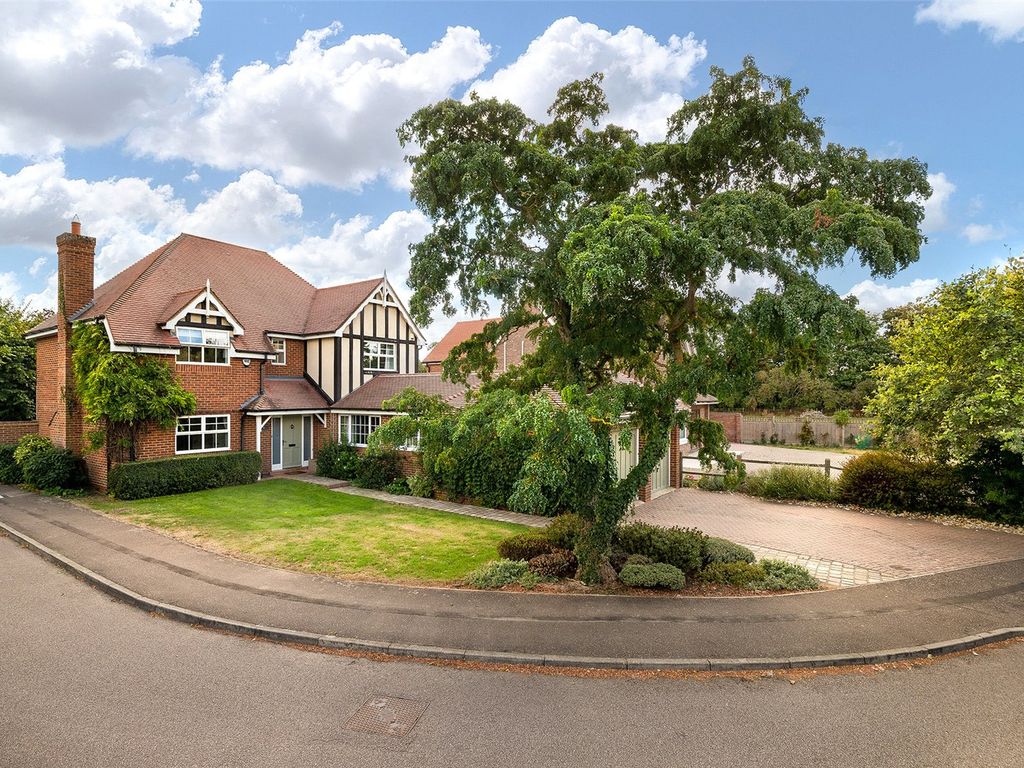 4 bed detached house for sale in High Meadow, Harston, Cambridge
