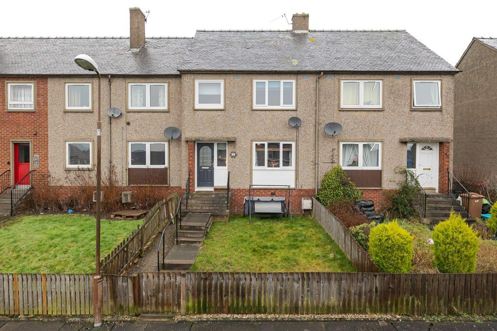 3 bed terraced house for sale in Burnsknowe, Deans, Livingston EH54, £150,000 Zoopla