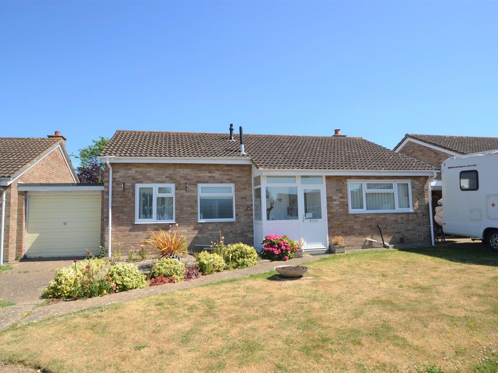3 bed detached bungalow for sale in Seven Sisters Road, Willingdon