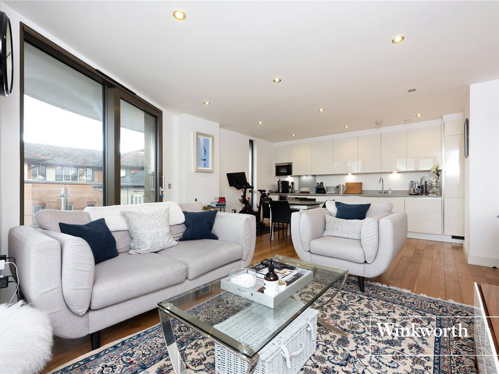 Regents Park Road, Finchley, London N3