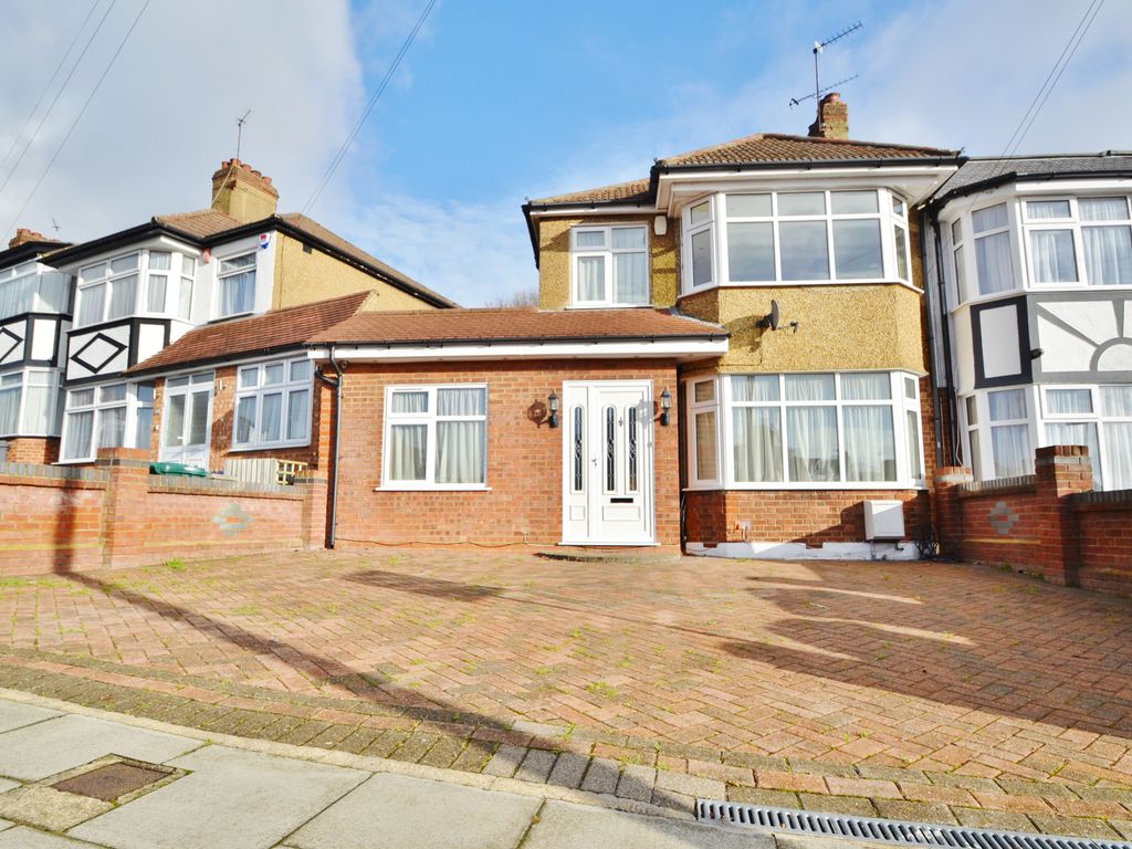 3 bed semidetached house for sale in Daneland, East EN4 Zoopla