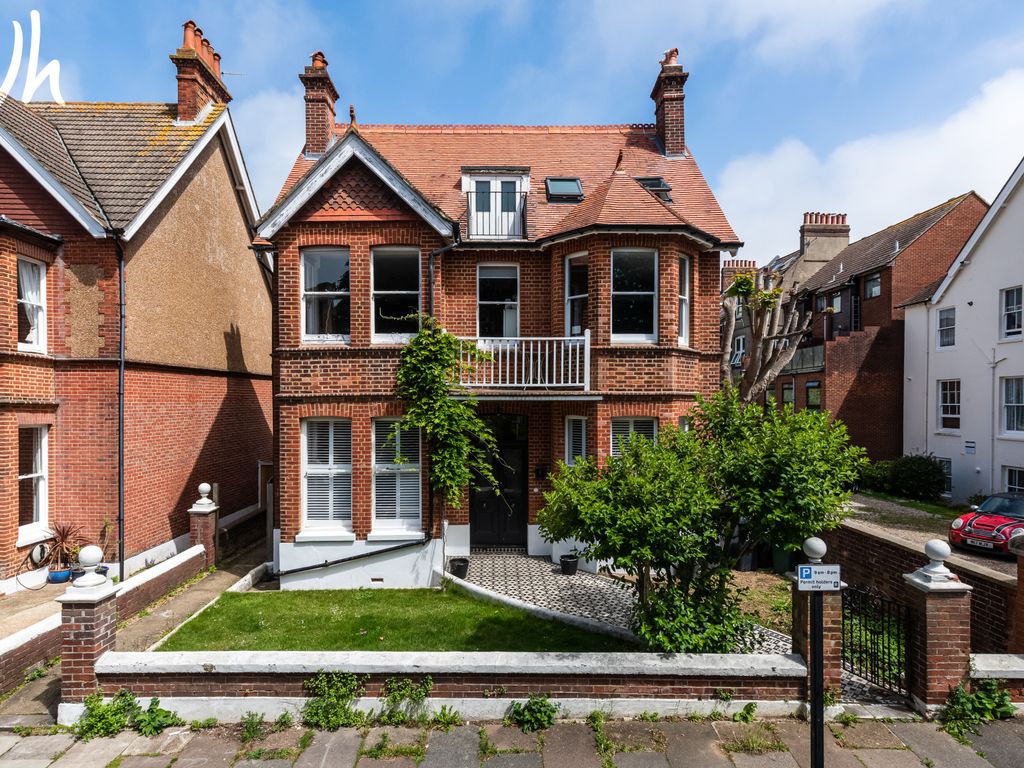 6 bed detached house for sale in Pembroke Crescent, Hove BN3 Zoopla