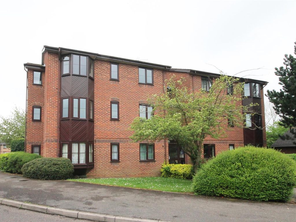 2 bed property to rent in Poets Chase, Aylesbury HP21 Zoopla