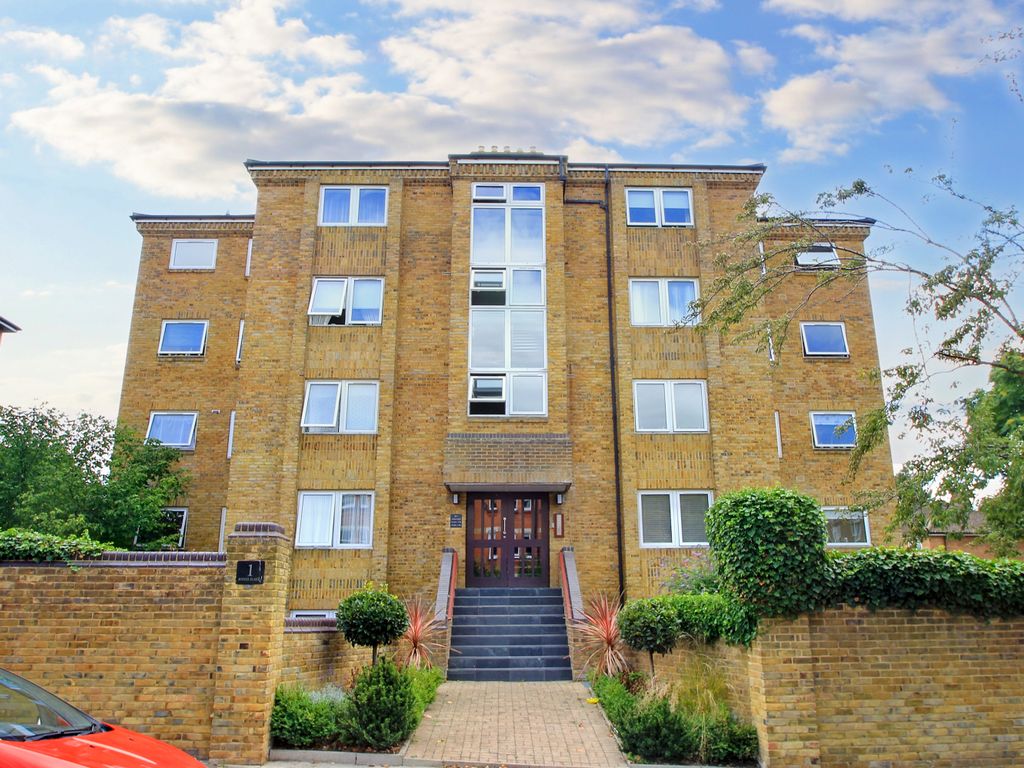 2 bed flat for sale in Avenue Elmers, Surbiton KT6 Zoopla