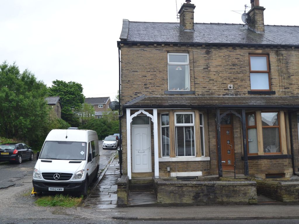 1 bed terraced house for sale in Leeds Road, Idle, Bradford BD10, £