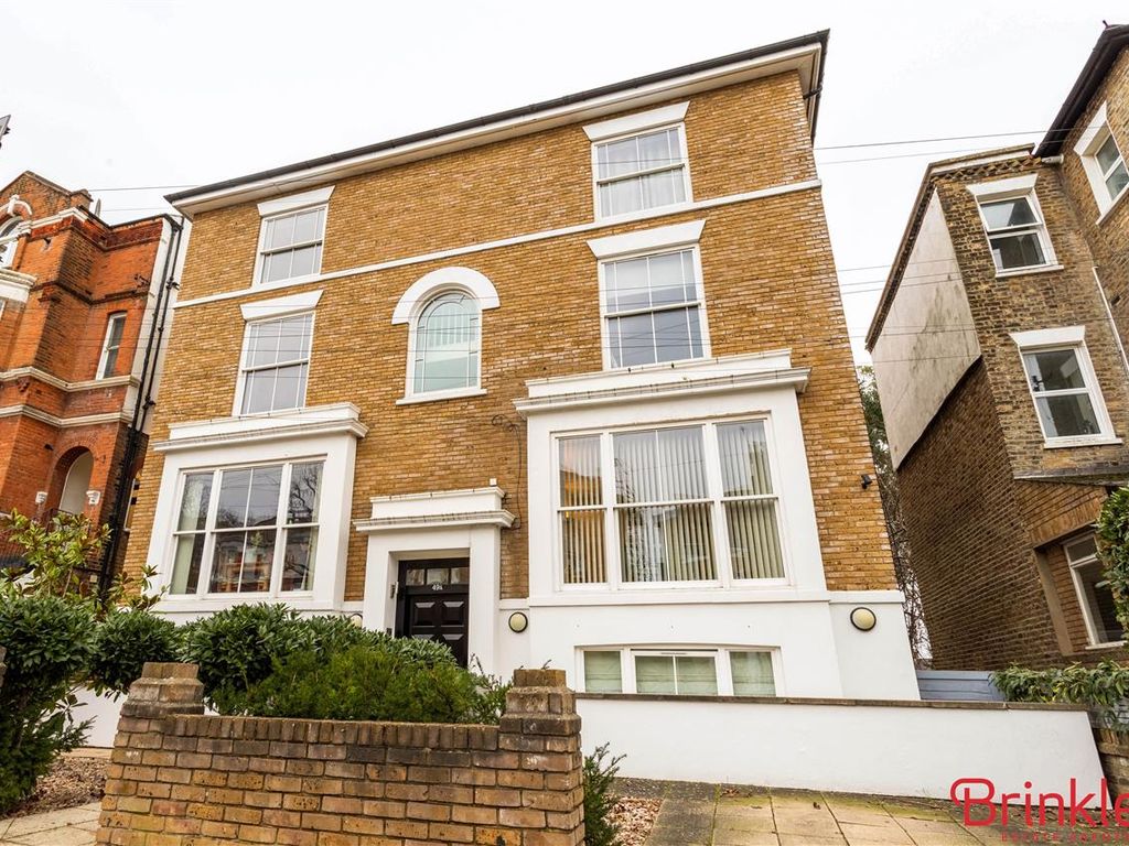 2 bed flat to rent in Wimbledon Park Road, London SW18, £2,200 pcm Zoopla