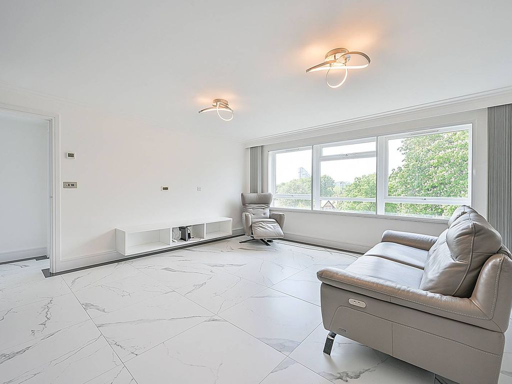 2 bed flat for sale in Castlebar Road, Ealing, London W5 Zoopla
