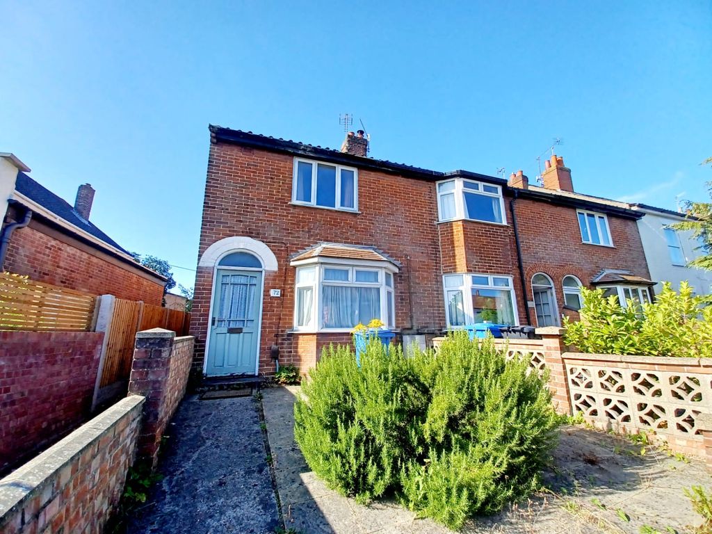 3 bed end terrace house for sale in Dereham Road, Norwich NR2, £280,000