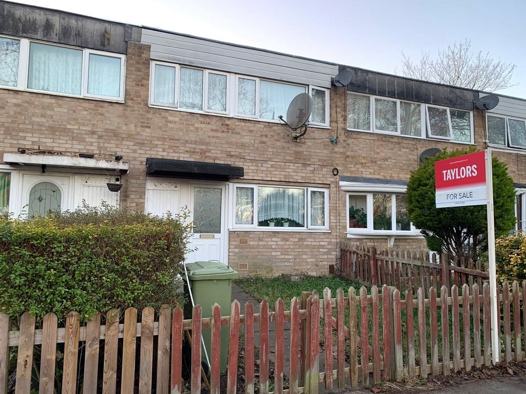 3 bed terraced house for sale in Melfort Drive, Bletchley, Milton