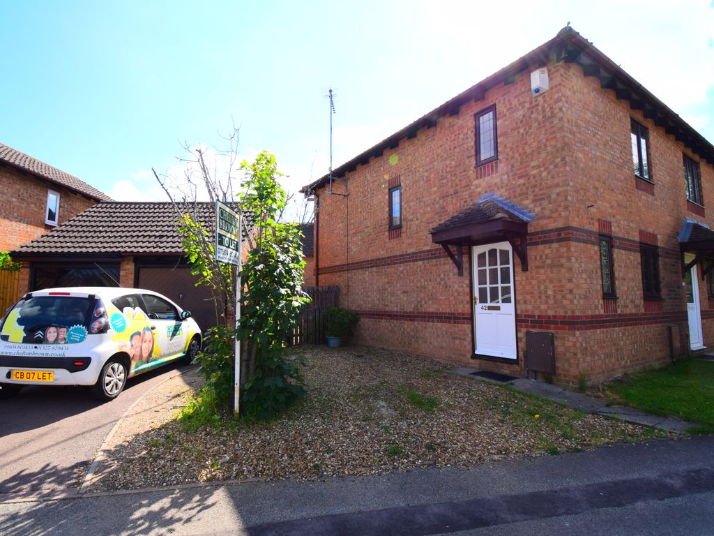 2 bed semidetached house to rent in Velocette Way, St Giles Park