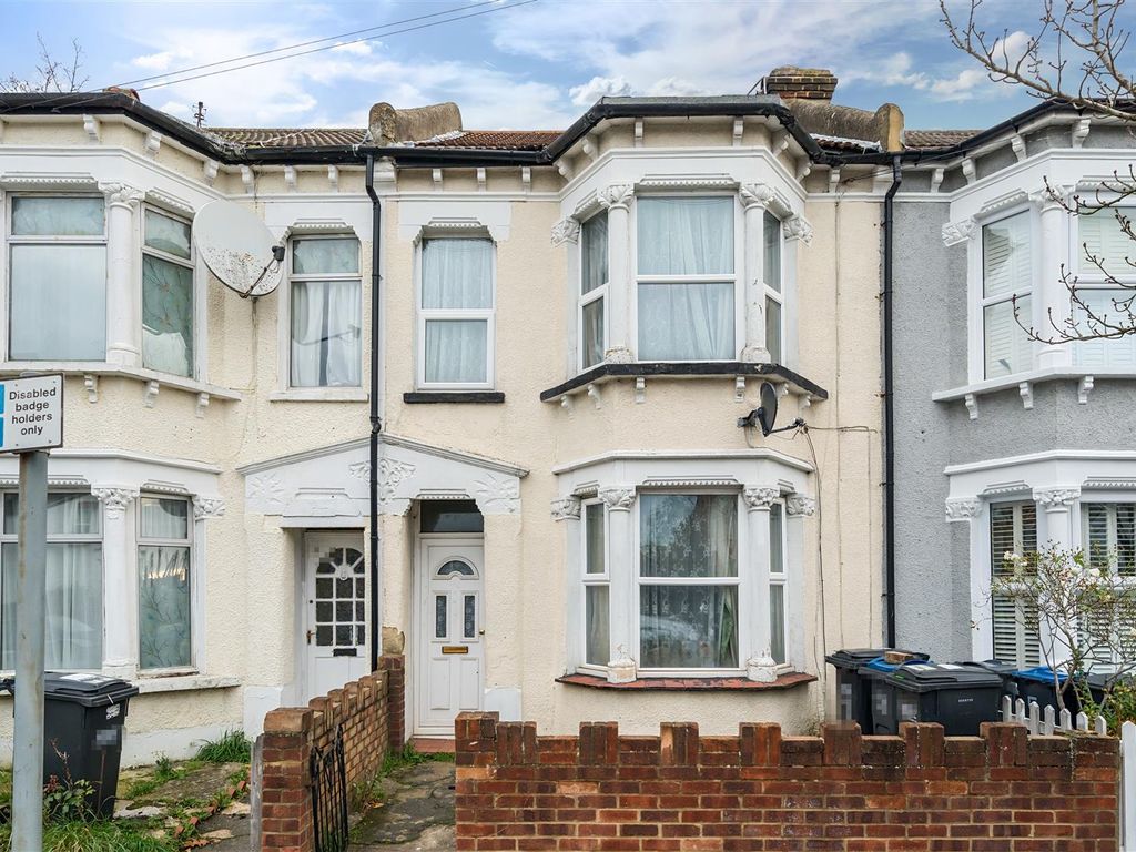 3 bed terraced house for sale in Holmewood Road, London SE25, £500,000