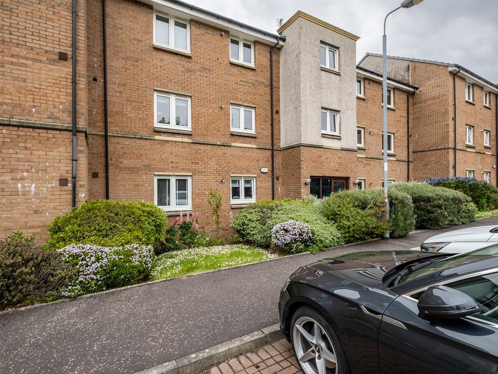 2 bed flat for sale in Cypress Lane, Hamilton ML3 Zoopla
