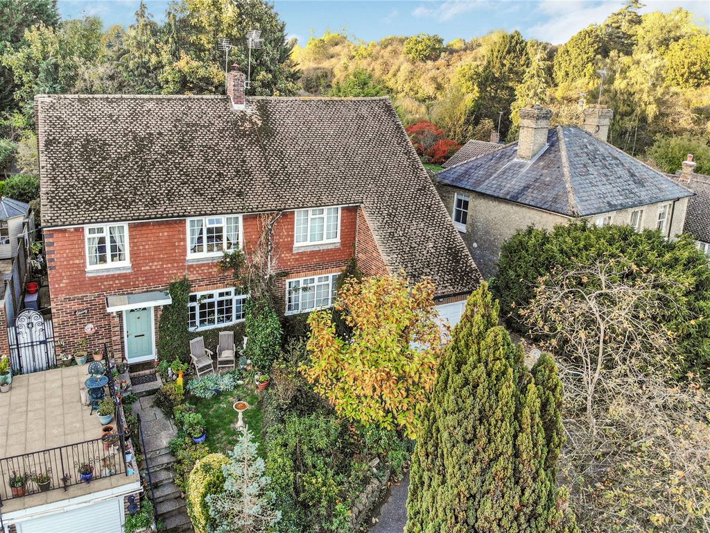 3 bed semidetached house for sale in Mill Street, Loose, Maidstone