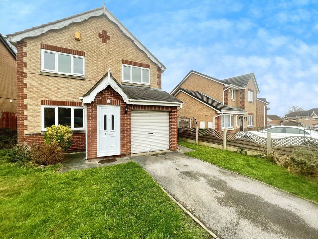 3 bed detached house for sale in Airedale Heights, Wakefield WF2, £