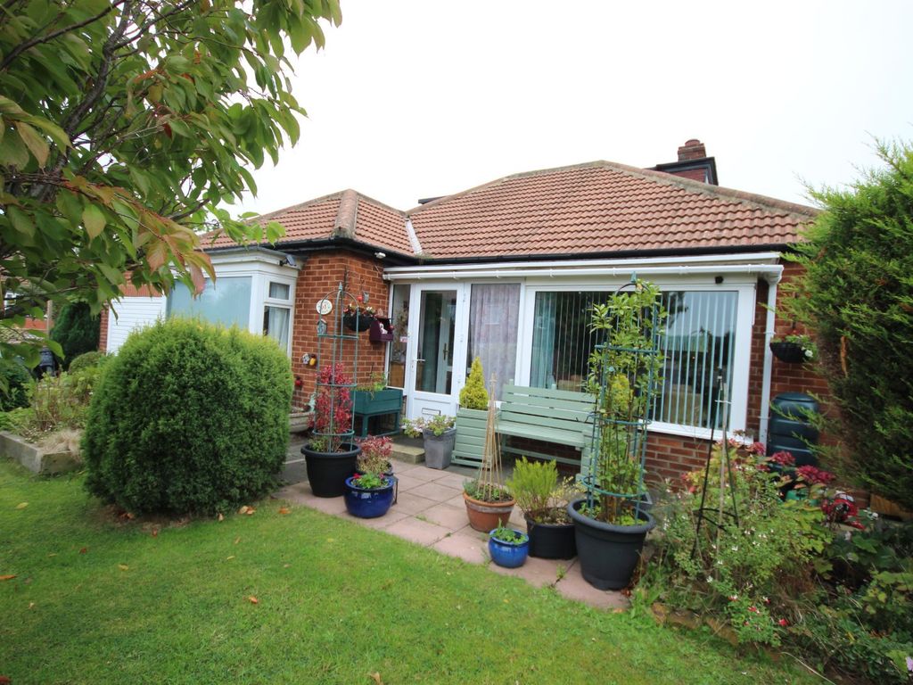 4 bed bungalow for sale in Thames Avenue, Guisborough, North Yorkshire