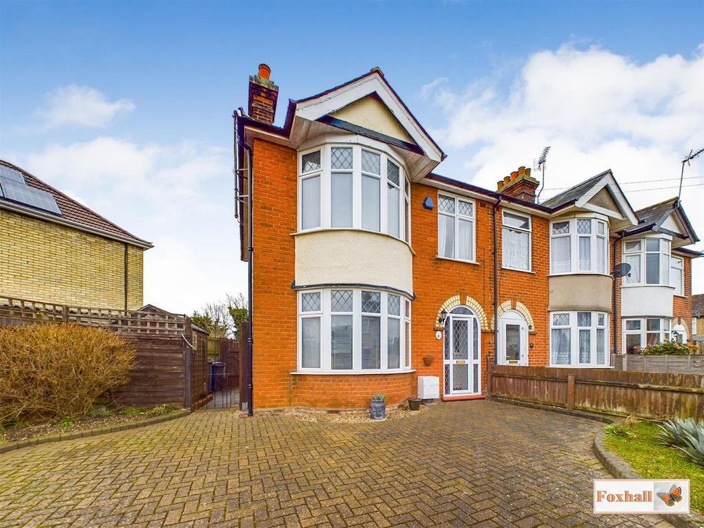 3 bed end terrace house for sale in St. Davids Road, Ipswich IP3, £