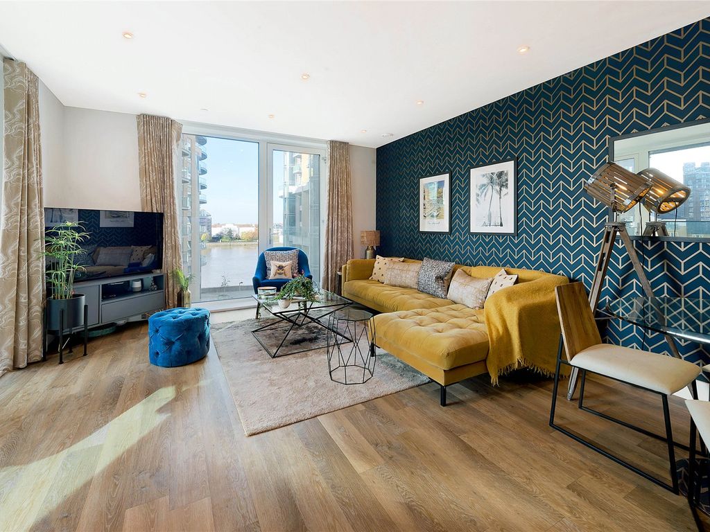 Bridges Court Road, Battersea, London SW11  