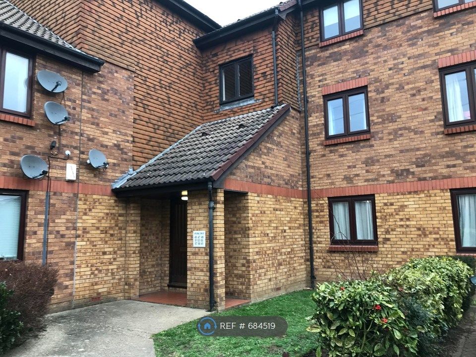 1 bed flat to rent in Kipling Park, Wimbledon SW19 Zoopla