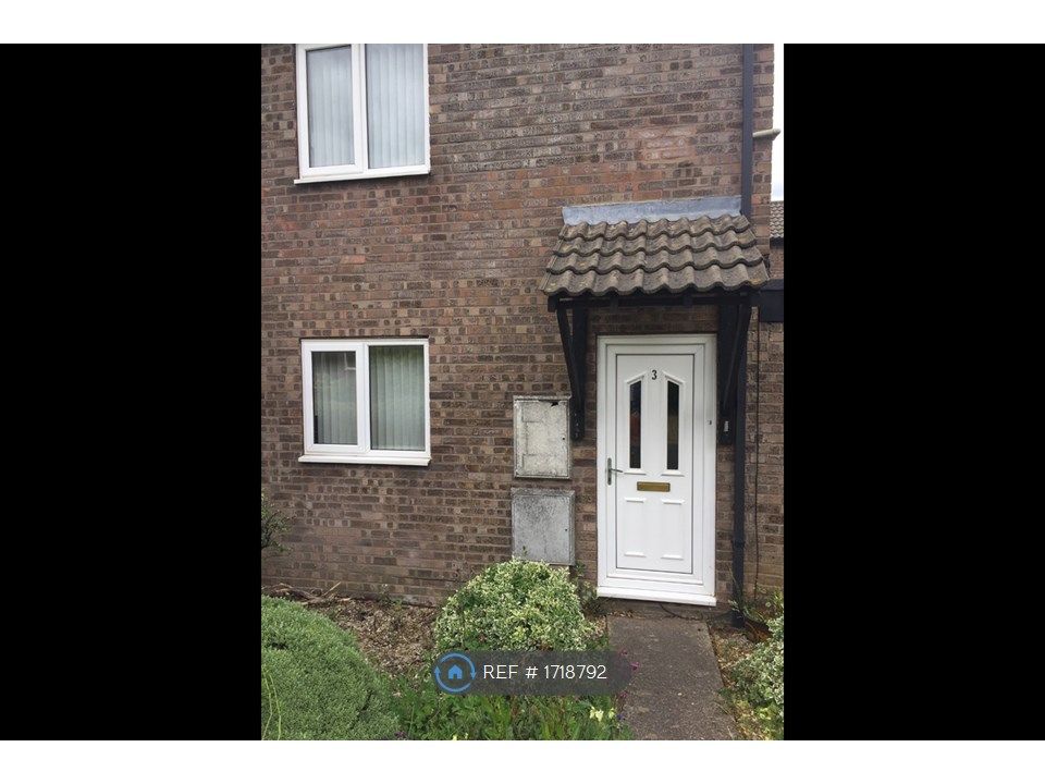 2 bed semidetached house to rent in Sandringham Road, Stoke Gifford