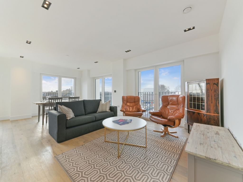 Keybridge House, Exchange Gardens, Vauxhall SW8  