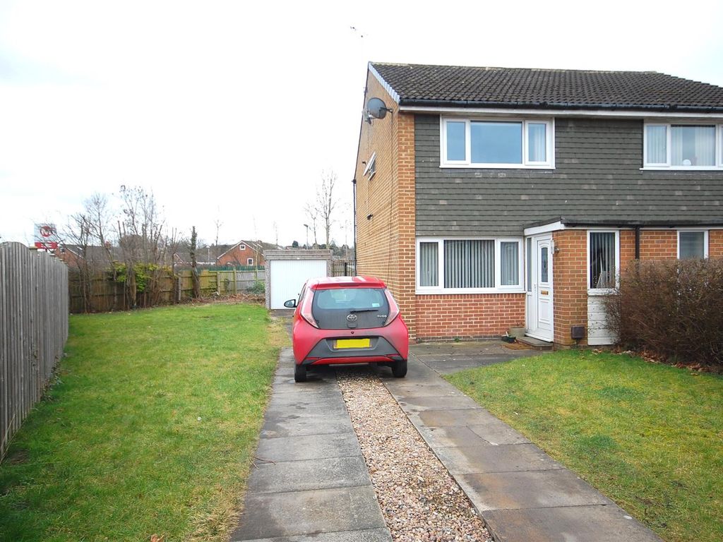 2 bed semidetached house for sale in Inverness Road, Garforth, Leeds