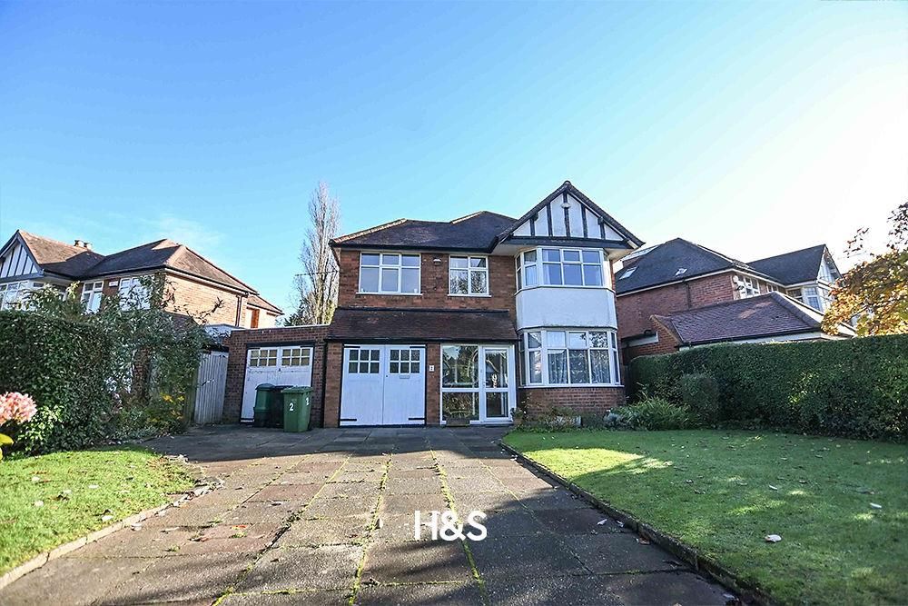 4 bed detached house for sale in Heaton Road, Solihull B91, £600,000