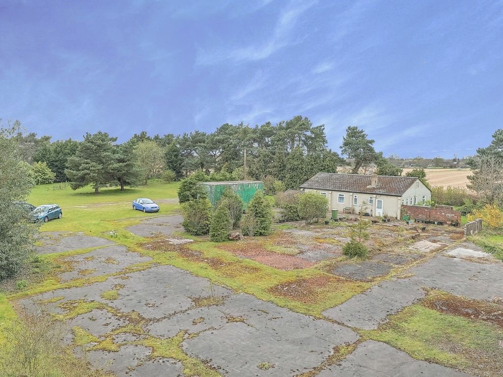 3 bed bungalow for sale in Sutton Road, Tern Hill, Market Drayton