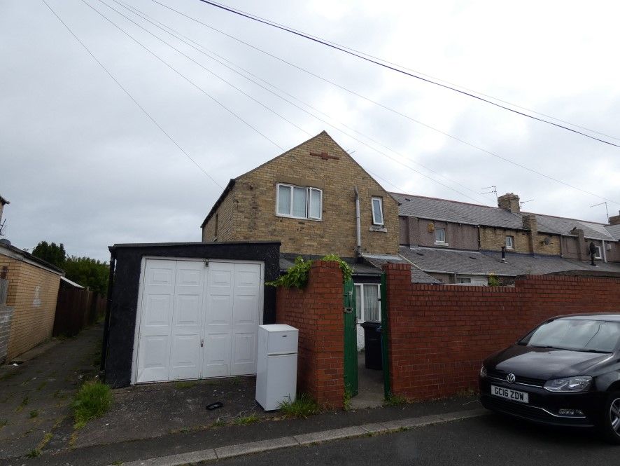 3 bed end terrace house for sale in 27 Eden Terrace, Lynemouth, Morpeth