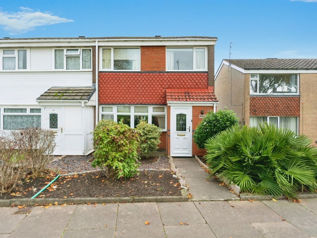 3 bed end terrace house for sale in Cromwell Lane, Quinton, Birmingham