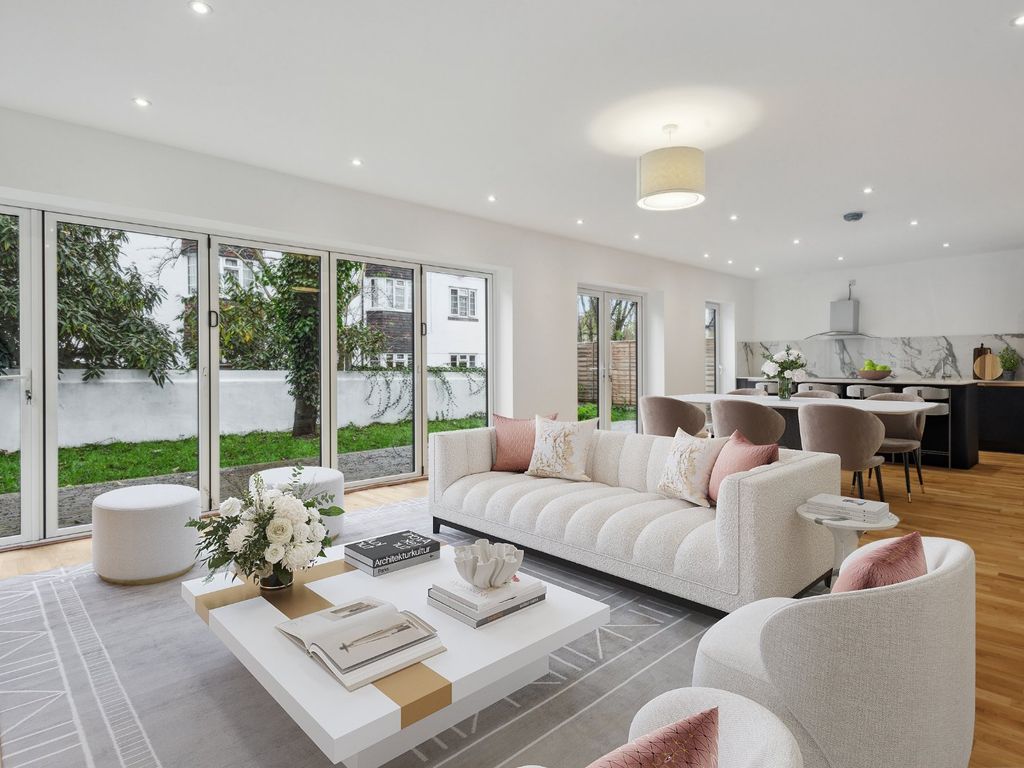 4 bed detached house for sale in Barrow Road, London SW16, £850,000