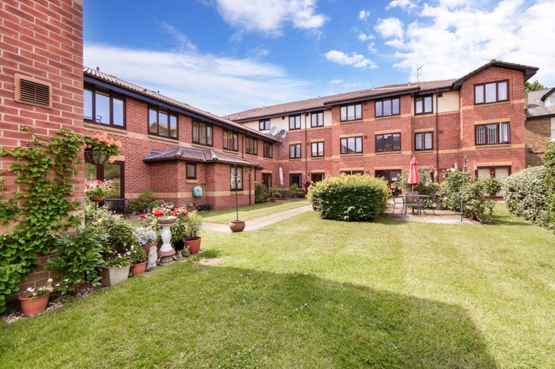 2 bed flat for sale in Orchid Court, Egham TW20, £165,000 Zoopla