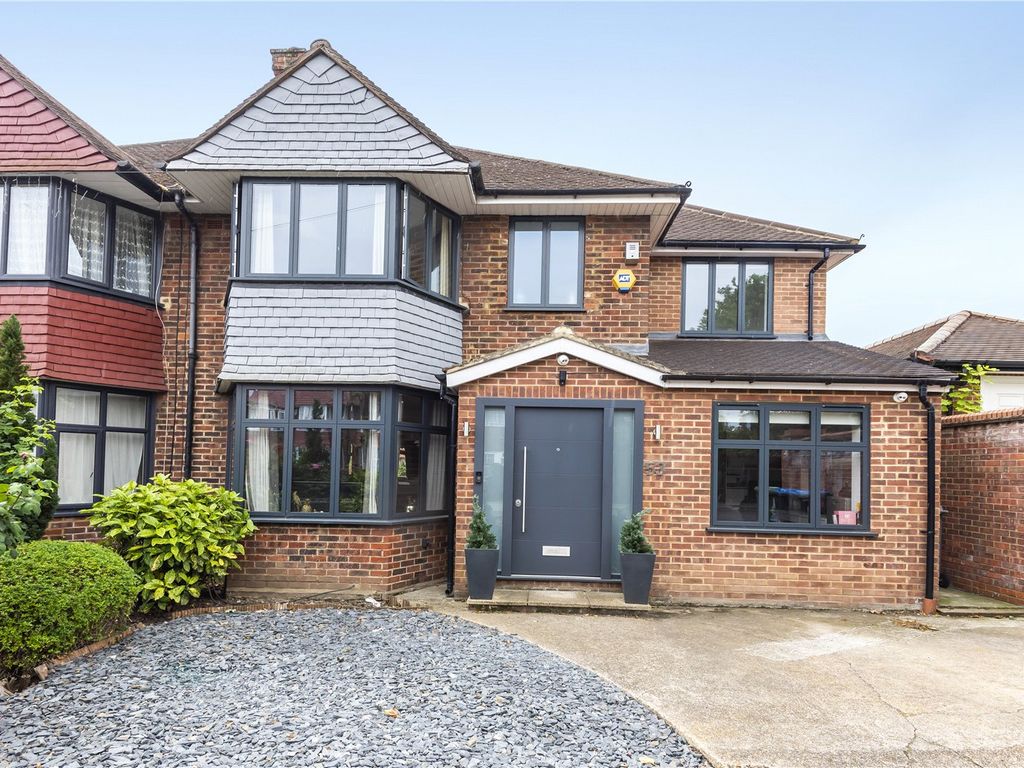 Mallard Way, London, England NW9