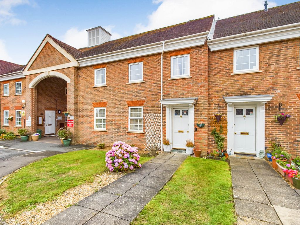 2 bed property for sale in Hills Place, Horsham RH12, £265,000 Zoopla