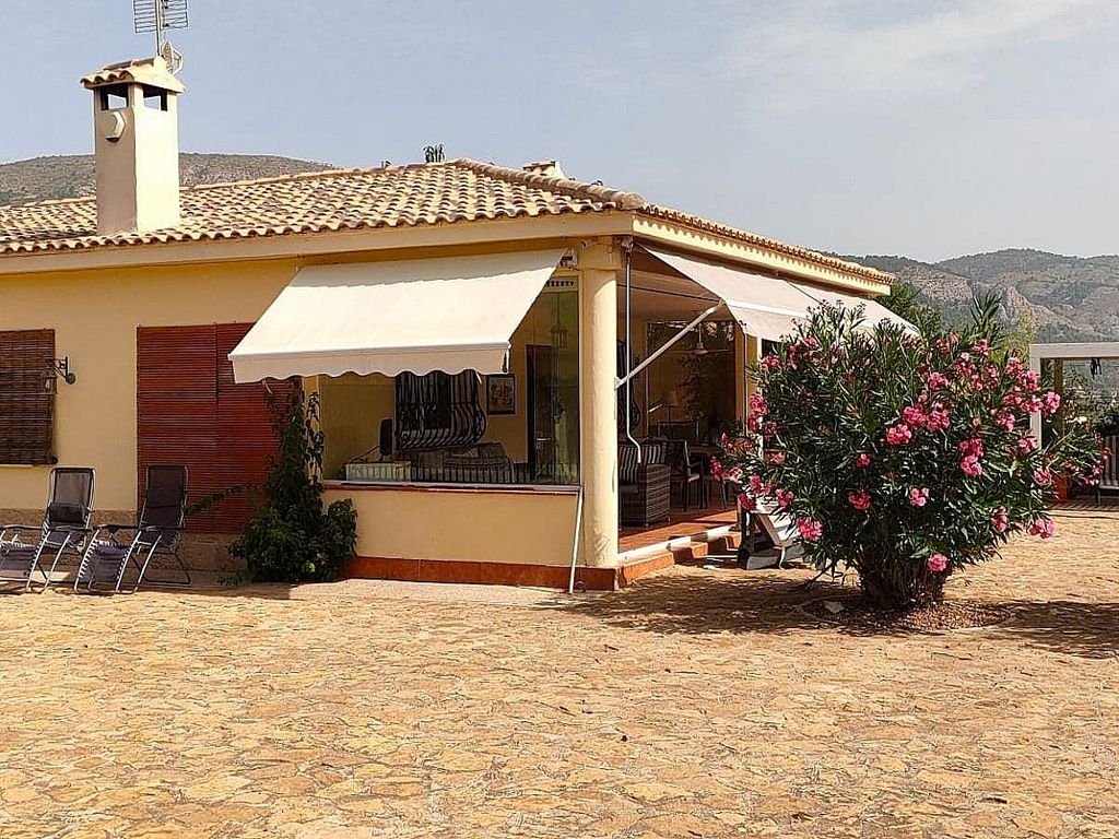 3 bed villa for sale in 03420 Castalla, Alicante, Spain Zoopla