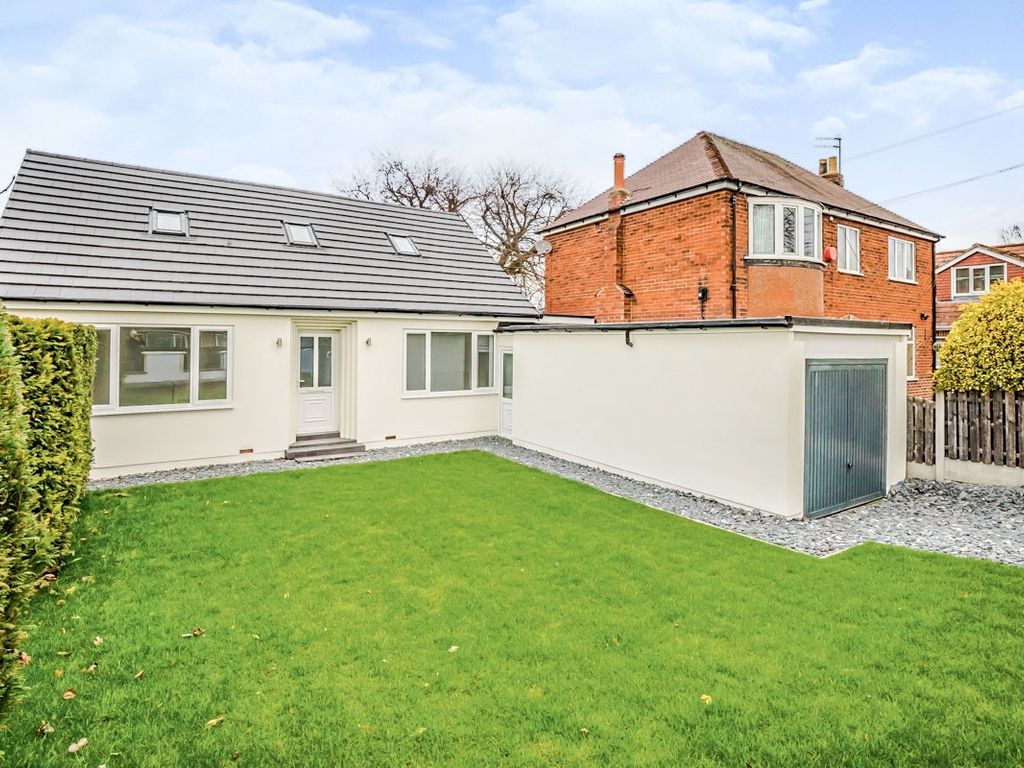 3 bed detached house for sale in Stoney Lane, Chapelthorpe, Wakefield