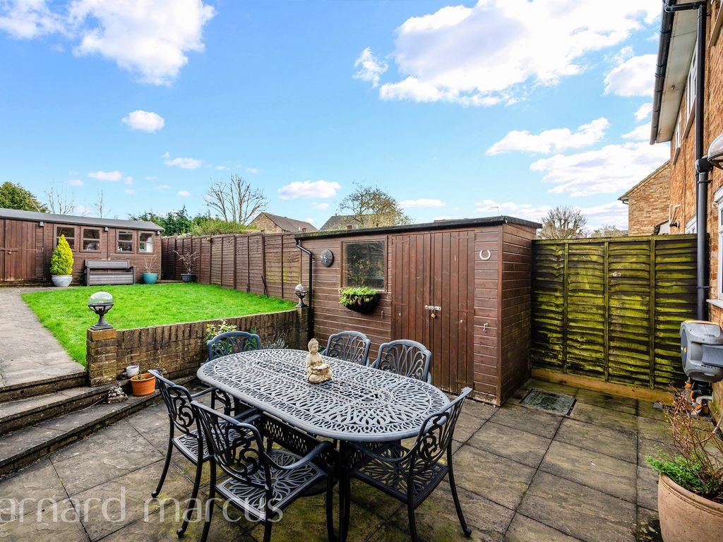 3 bed terraced house for sale in Preston Lane, Tadworth KT20, £450,000