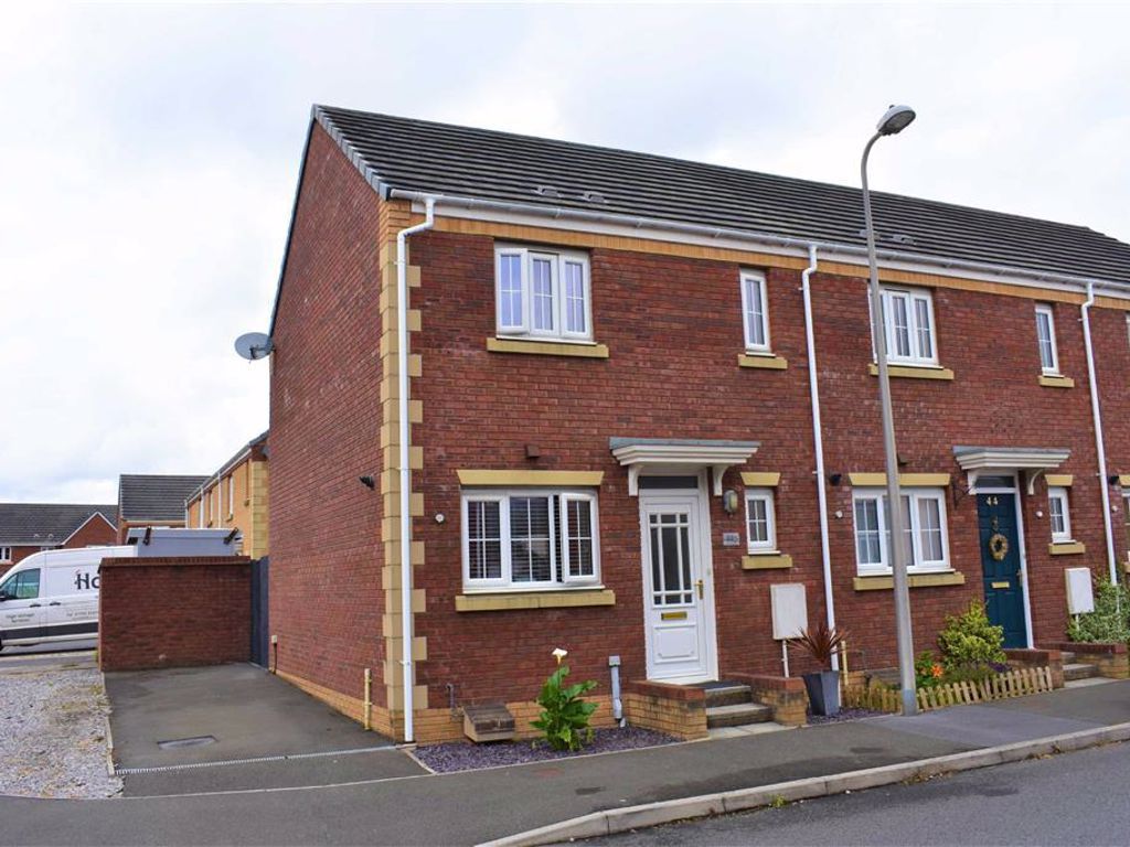 2 bed end terrace house for sale in Moorland Green, Gorseinon, Swansea