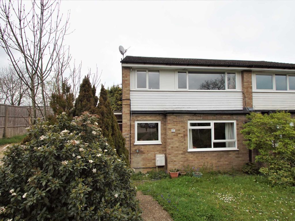 2 bed flat to rent in Brookside, Hertford SG13 Zoopla