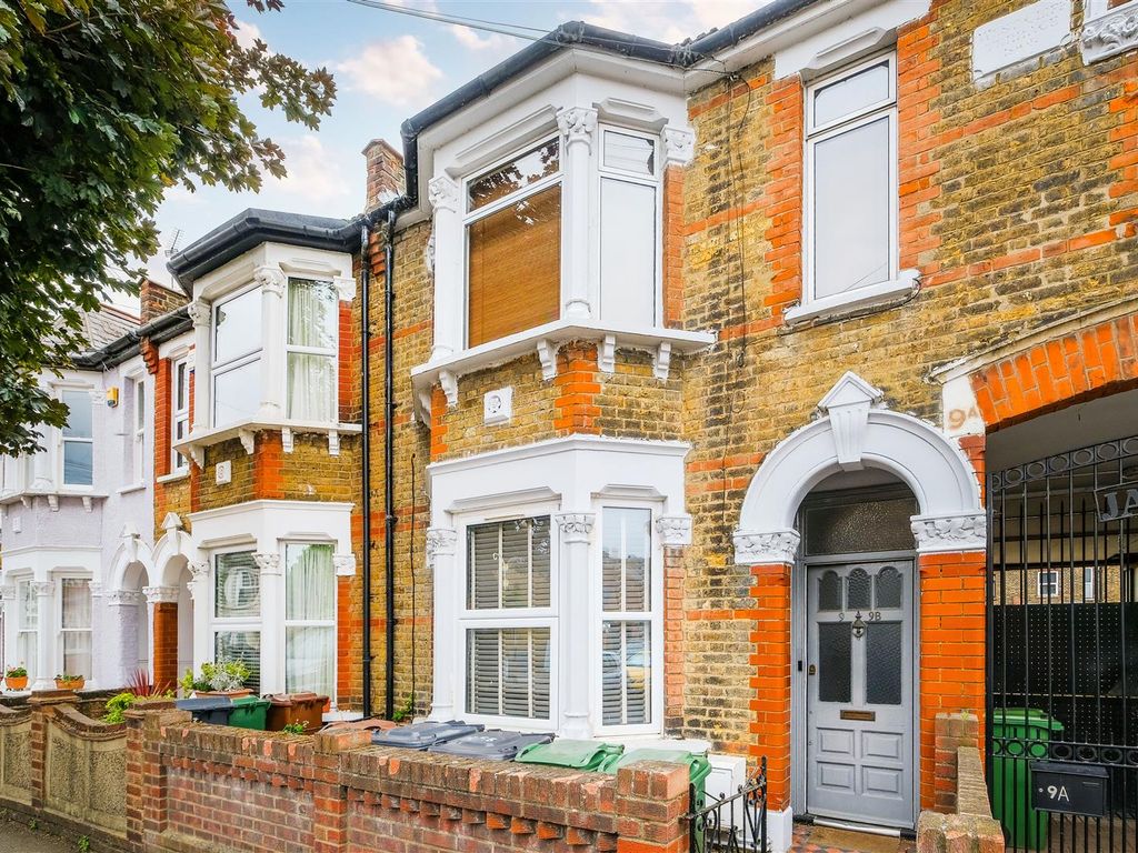 1 bed flat to rent in Pembar Avenue, Walthamstow E17, £1,600 pcm Zoopla