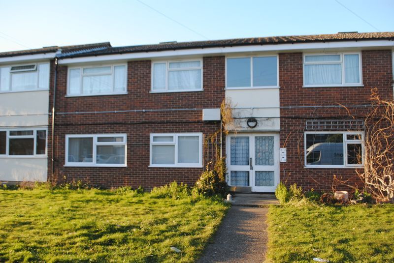1 bed flat to rent in Kingsmere, Benfleet SS7, £850 pcm Zoopla