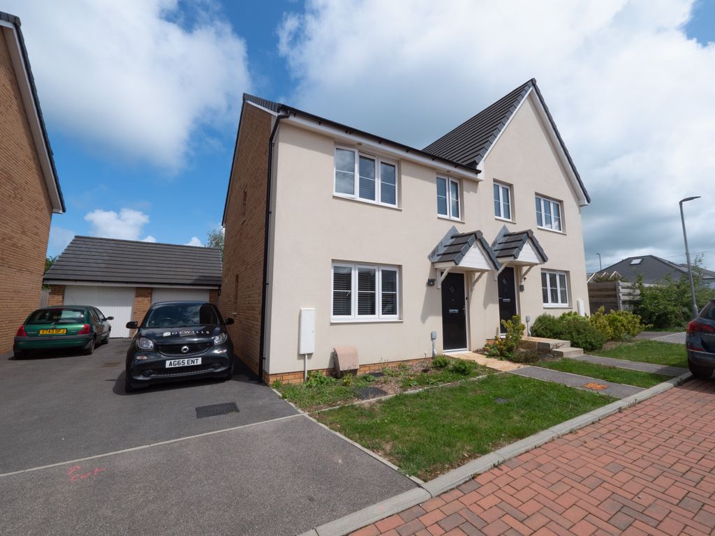 3 bed semidetached house for sale in Pintail Close, Bude, Cornwall